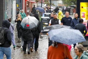 «Осколки метеобомбы», упавшей на Европу, долетят до России